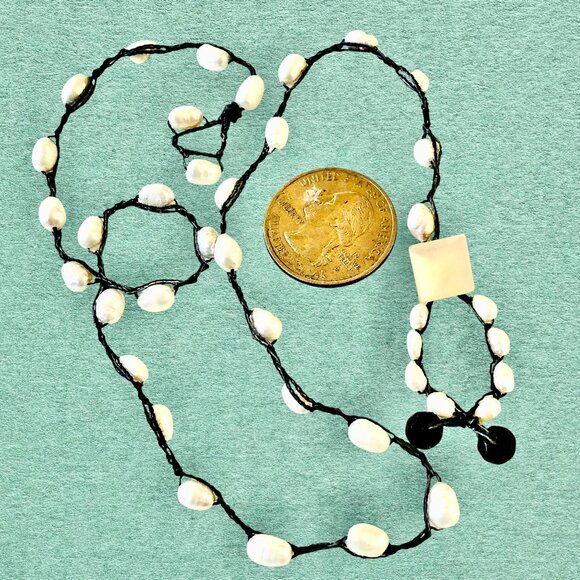 Hand Crafted Crochet Necklace with Shell Beads Vintage Button Lariat - Picture 6 of 11